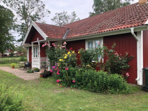 Röda stugan, Köpingsvik